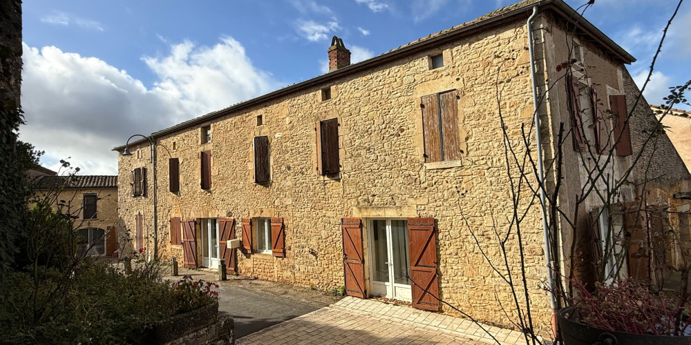 maison à BLANQUEFORT SUR BRIOLANCE (47500)